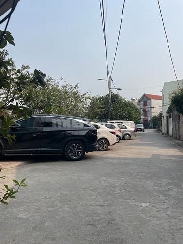 Bán nhà Trâu Quỳ - 30 m2 - Nhà mới tinh, sẵn về ở, ô tô đỗ 20m