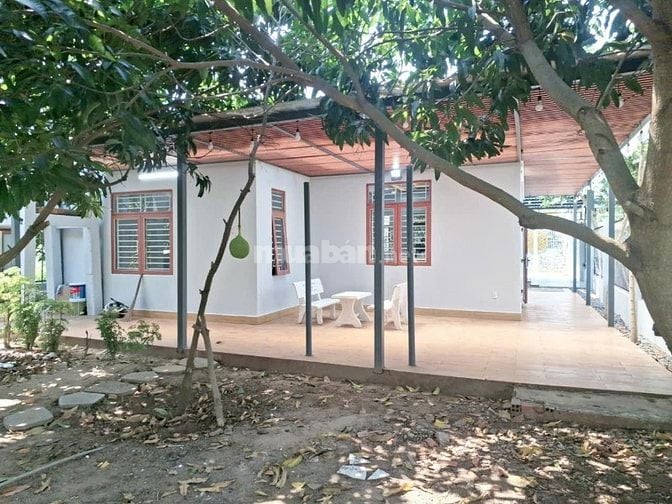 Làm nơi nghỉ dưỡng gần Thành Phố , DT 15x41m, Long Thới.
