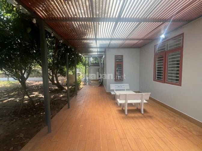 Làm nơi nghỉ dưỡng gần Thành Phố , DT 15x41m, Long Thới.
