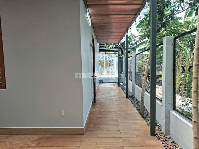 Làm nơi nghỉ dưỡng gần Thành Phố , DT 15x41m, Long Thới.