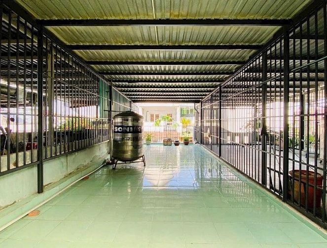 Nhà ngộp giá 2tỷ450tr DT 54.3m2 Nguyễn Văn Săng, Tân Sơn Nhì, Tân Phú