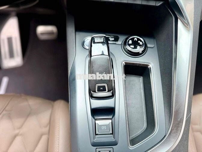 Peugeot 3008 GT 1.6 AT sản xuất 2022