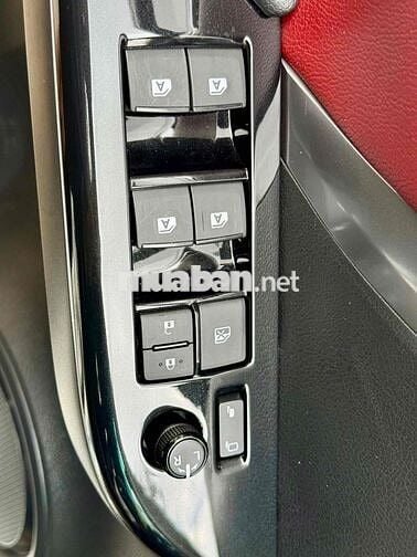 Toyota Fortuner Legender 2.4 4x2 AT sản xuất 2022