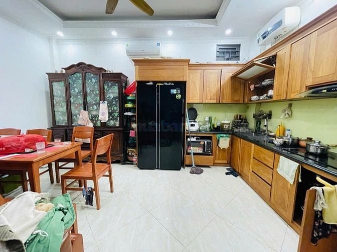 CỰC HIẾM MẶT NGÕ MINH KHAI, GẦN PHỐ, MẶT TIỀN RỘNG Ở HOẶC XÂY CHUNG CƯ