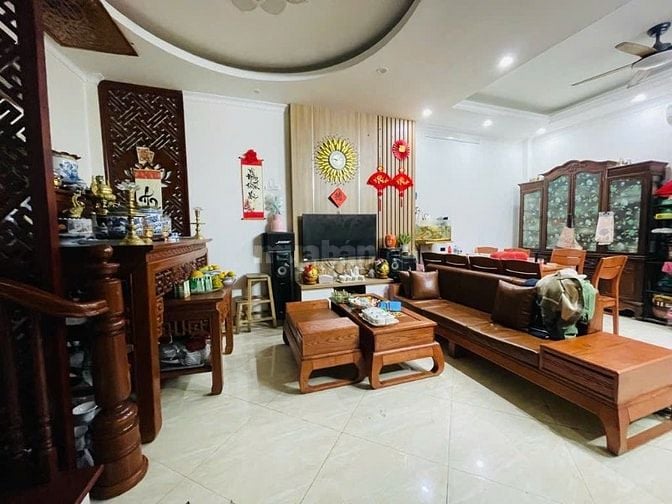 CỰC HIẾM MẶT NGÕ MINH KHAI, GẦN PHỐ, MẶT TIỀN RỘNG Ở HOẶC XÂY CHUNG CƯ
