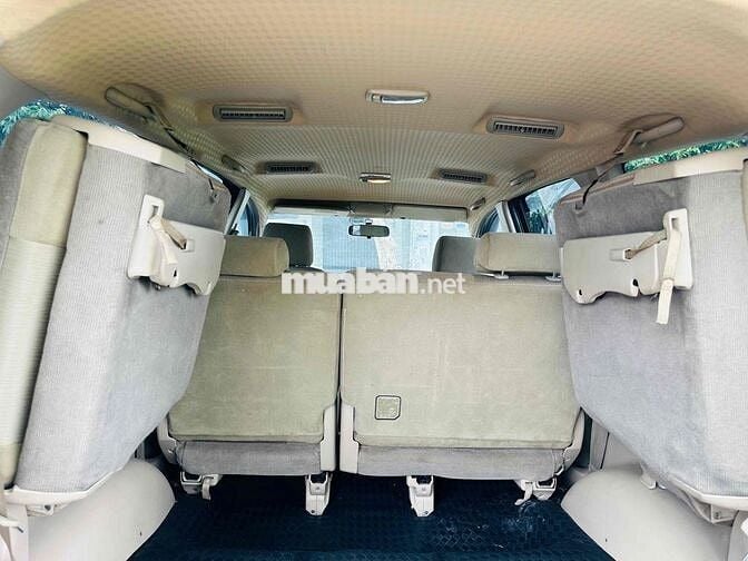 Toyota Innova 2006 G - 100000 km