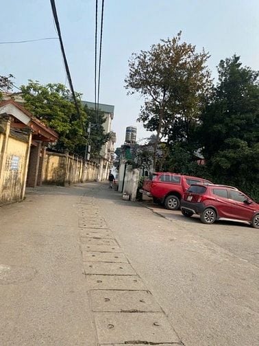 Bán đất ngõ 2 Đông Ngạc đường rộng thênh thang, xe 16 chỗ đỗ cửa.  