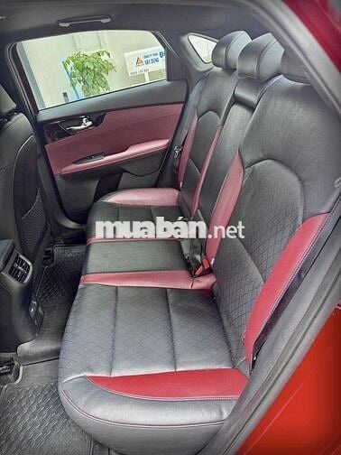 Kia K3 2022 2.0 Premium - 16000 km