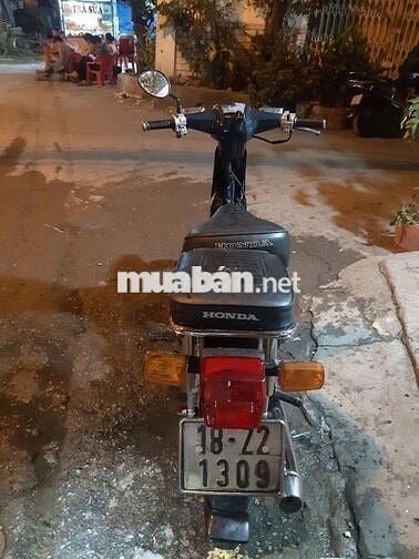 Cần bán xe cup tum Honda 70cc như hình