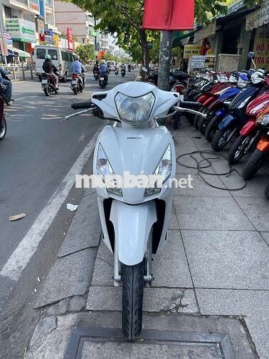 Honda vision 2016 mới 90% bstp chính chủ