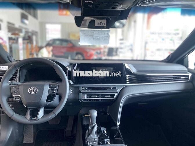 TOYOTA CAMRY 2.5HEV MID - ƯU ĐÃI LỚN - GIAO NGAY