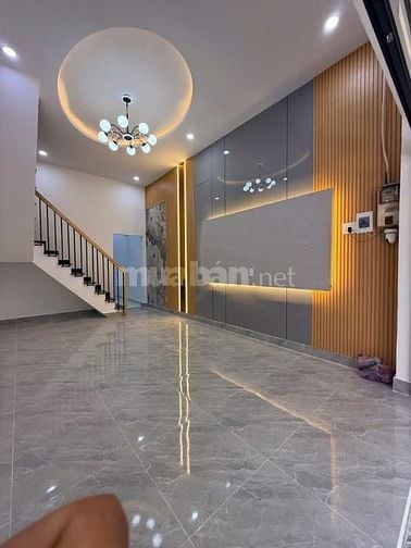 Chính chủ bán nhà Lê Văn Linh P13 Q4.43m2,1trệt 1lầu,có hiên trước nhà