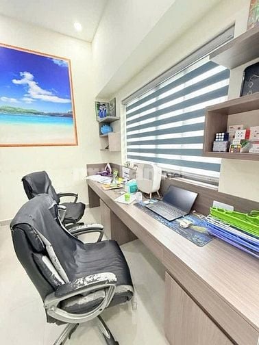 Chủ bán gấp nhà Nguyễn Thị Minh Khai P Bến Nghé Q1.49m2 , 2tầng,hẻm 5m