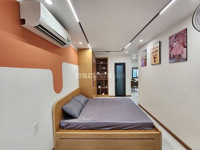 NHÀ 5TẦNG /LÊ THÁNH TÔN Q1 4.9m X 17m /Thu nhập 1tỷ2/năm