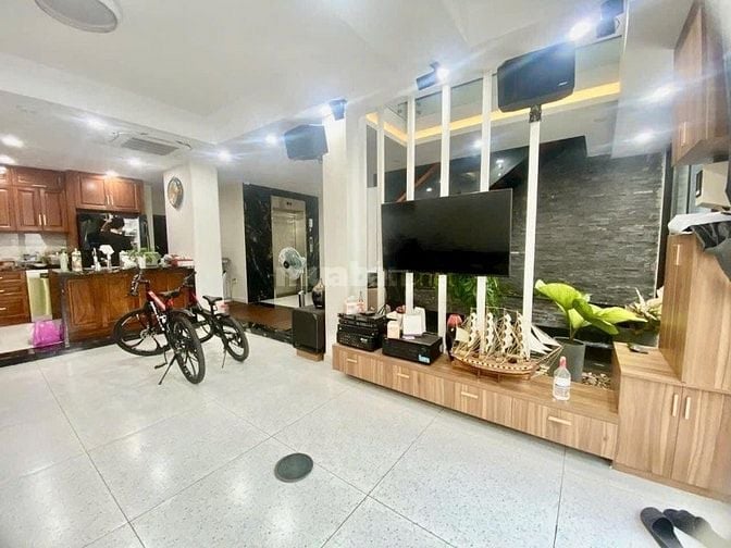 Vỡ nợ bán gấp nhà hxh đường Nguyễn Thiện Thuật,q3-dt 62m2,giá 920tr