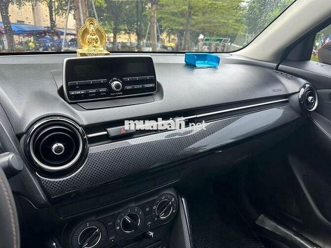 Cần bán xe Mazda 2, sản xuất 2019, màu đỏ
