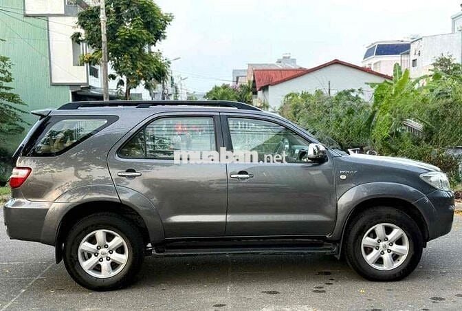 Toyota Fortuner 2.7V AT  sx 2009