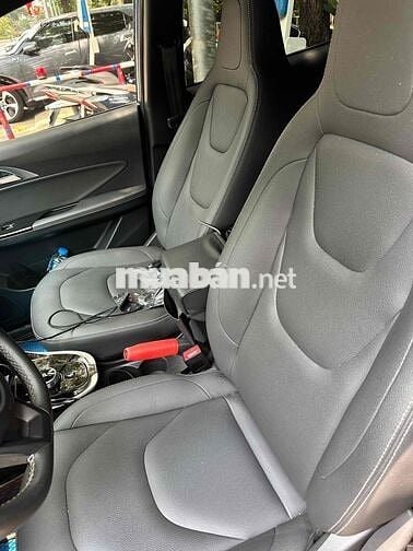 VinFast VFe34 2022