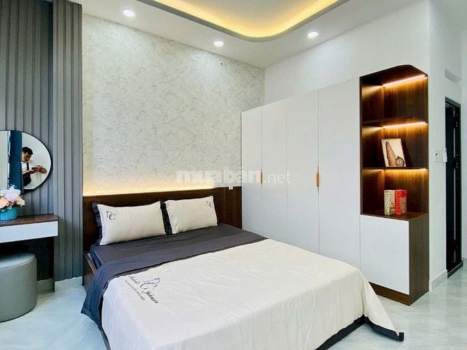 Bán nhà Trần Văn Đang Q3, 68m² chỉ 3.1 tỷ, trung tâm, sổ riêng