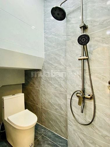 Bán nhà Trần Văn Đang Q3, 68m² chỉ 3.1 tỷ, trung tâm, sổ riêng