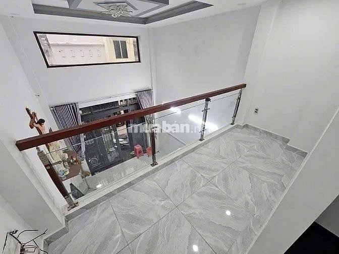 BÁN GẤP NHÀ BÀ LÊ CHÂN PHƯỜNG TÂN ĐỊNH QUẬN 1 - DT 45m2/ 2 Tỷ 890