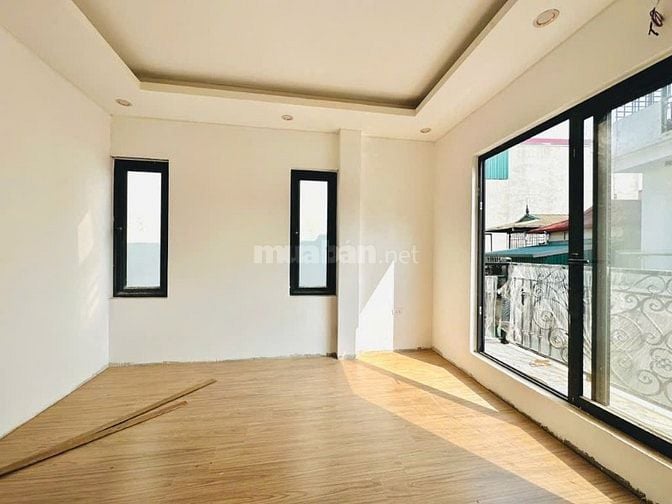 >> NHÀ 5 TẦNG MỚI KENG GIÁ SIÊU ĐẸP <<