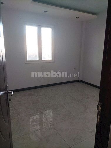 🔥 CHO THUÊ HOẶC BÁN KHO GIỮ XE 919M² – ĐỐI DIỆN QUỐC LỘ 80 – CÓ BIỆT 