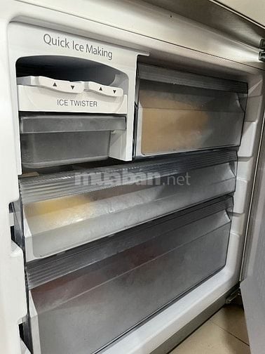 Chính chủ nhượng lại tủ lạnh Panasonic 450l như mới.