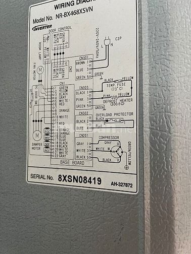 Chính chủ nhượng lại tủ lạnh Panasonic 450l như mới.