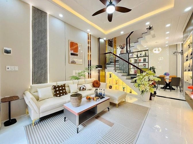 NHÀ BÁN 3 TẦNG ĐƯỜNG ĐOÀN VĂN BƠ, P8, QUẬN 4- 40m2/ 3 tỷ 150