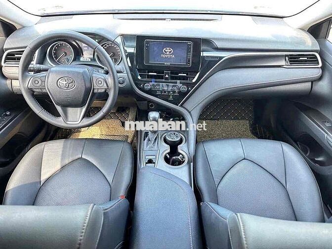 Toyota Camry 2.0G Model 2023 Sedan Hạng D Siêu Cọp