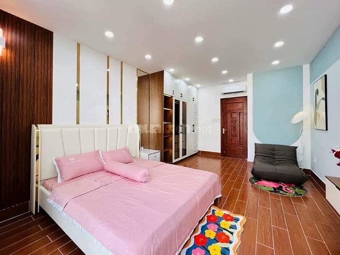 Kẹt tiền bán gấp nhà Minh Phụng. Phường 2. Quận 6. Giá 2 tỷ 990.