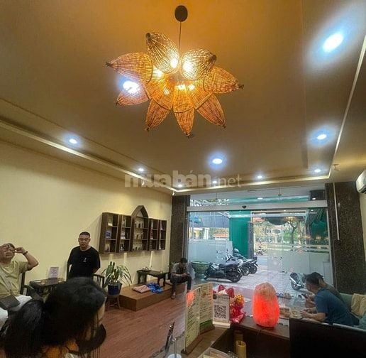 Sang nhượng spa có phong xông hơi