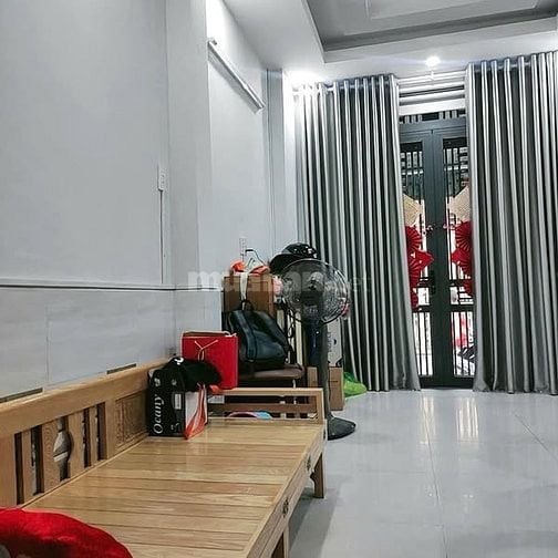 Ngân hàng thanh lý nhà Vườn Chuối, Quận 3. GIÁ 4TỶ3. DT 48m2. SHR HXH