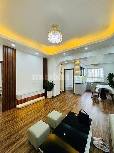 Căn hộ chung cư siêu đẹp mặt phố Nguyễn Ngọc Vũ, Cầu Giấy