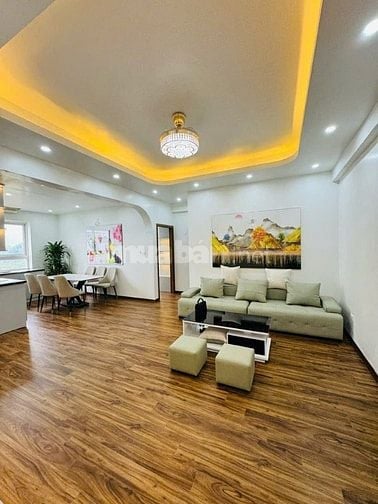 Căn hộ chung cư siêu đẹp mặt phố Nguyễn Ngọc Vũ, Cầu Giấy