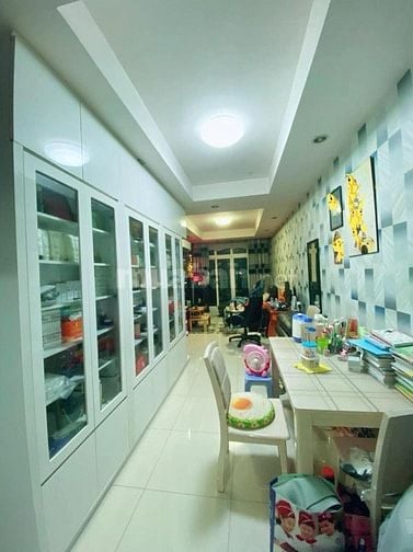 Bán căn hộ plaza p12 Tân Bình – 73m², sổ hồng riêng , view cao thoáng