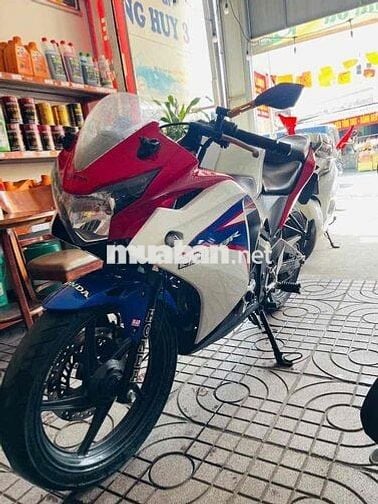 Honda CBR 150 xe nhập máy êm