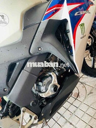 Honda CBR 150 xe nhập máy êm