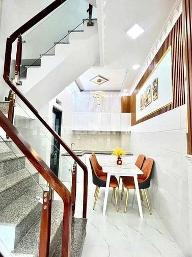 Bán nhà cạnh chợ Tân Định ngay đường Nguyễn Hữu Cầu,Q1 - 36m2 3tỷ080  