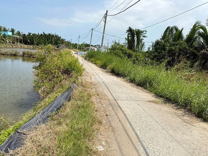 Cần bán 422m2 đất nông nghiệp,mặt tiền đường Gò Me, Nhà Bè giá 1tỷ100 