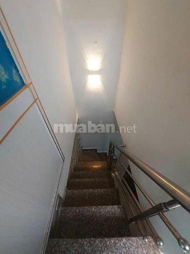 Gần Đình Long Kiểng 03 tầng ở ngay, DT ~30m2. Chỉ 2,4 Tỷ