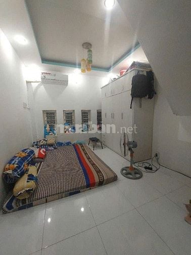 Gần Đình Long Kiểng 03 tầng ở ngay, DT ~30m2. Chỉ 2,4 Tỷ