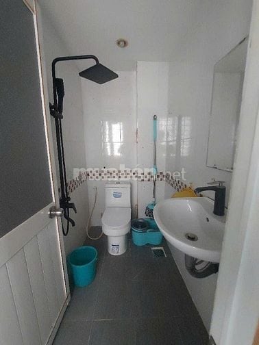 Gần Đình Long Kiểng 03 tầng ở ngay, DT ~30m2. Chỉ 2,4 Tỷ