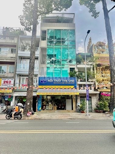 Bán nhà mặt tiền 256-258 Ngô Gia Tự, Q.10 - 175m2 (7 x 25) - 5 Tầng 