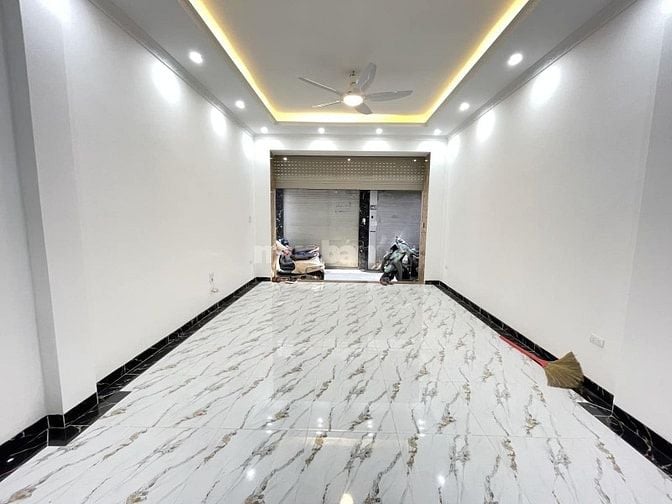 HIẾM! NHÀ MỚI TINH 6 TẦNG, 40M2 THANG MÁY PHỐ TÔN ĐỨC THẮNG CHỈ 8,6 TỶ