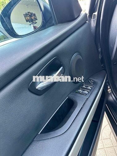 BMW 2009 320i