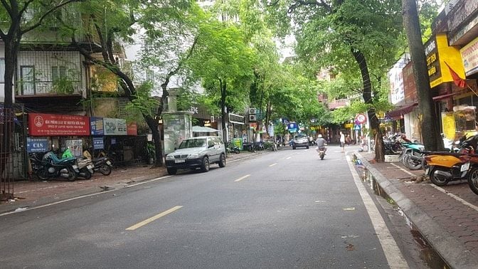 BÁN NHÀ MẶT PHỐ NGUYÊN HỒNG, 48M2 × 5 TẦNG, 6 PHÒNG, MT 6M, 28 TỶ