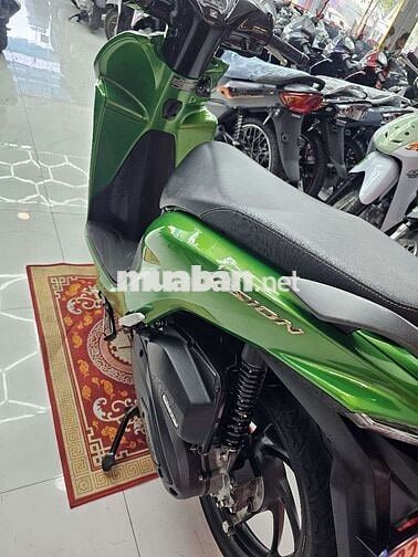 Vission màu xanh cá tính cực đẹp!!!