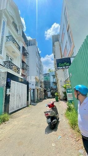 Bán nhà Phạm Văn Đồng Bình Thạnh, hẻm xe hơi chỉ 14 tỷ.x TL